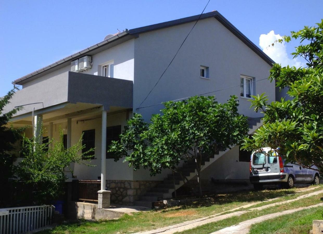 Apartmani Berno Starigrad Paklenica Eksteriør billede