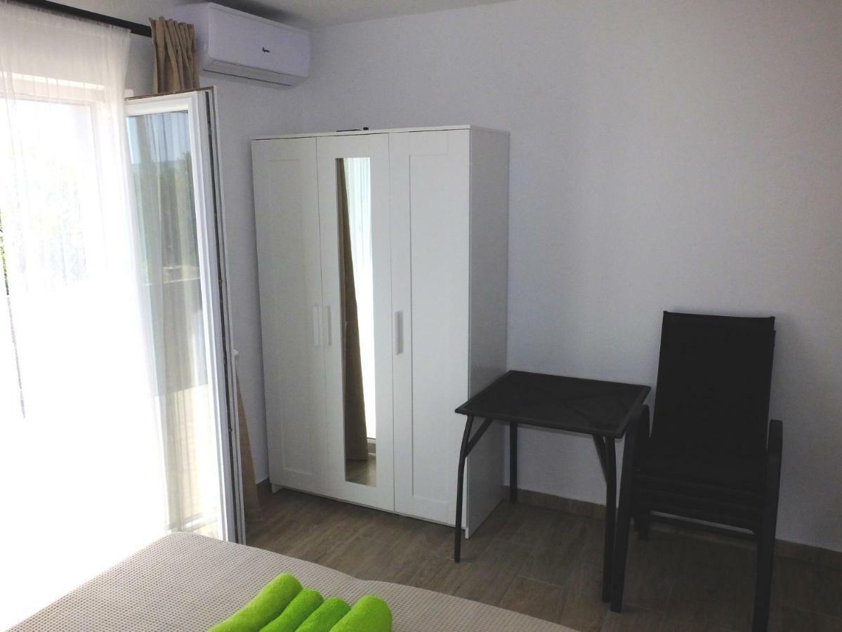 Apartmani Berno Starigrad Paklenica Eksteriør billede