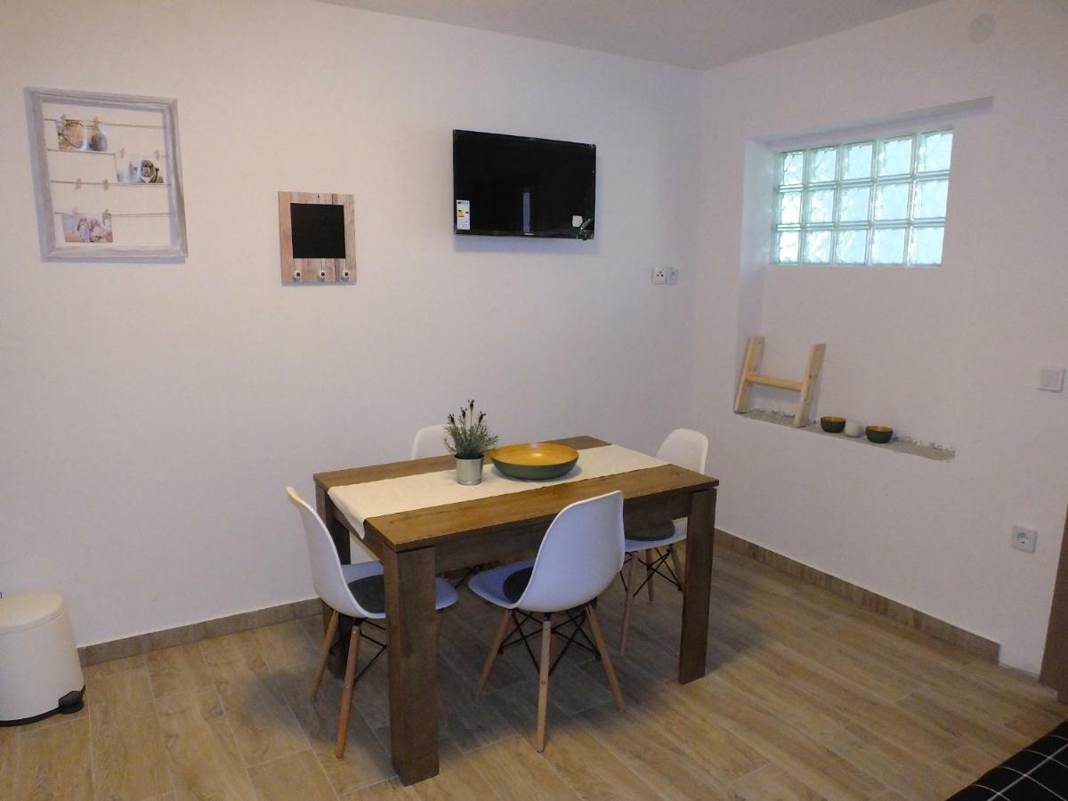 Apartmani Berno Starigrad Paklenica Eksteriør billede