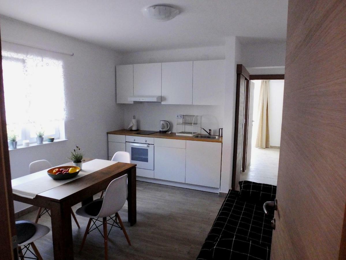 Apartmani Berno Starigrad Paklenica Eksteriør billede